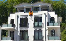 Villa Lena mit Fahrstuhl und Bäcker im Haus, direkt an der Flaniermeile